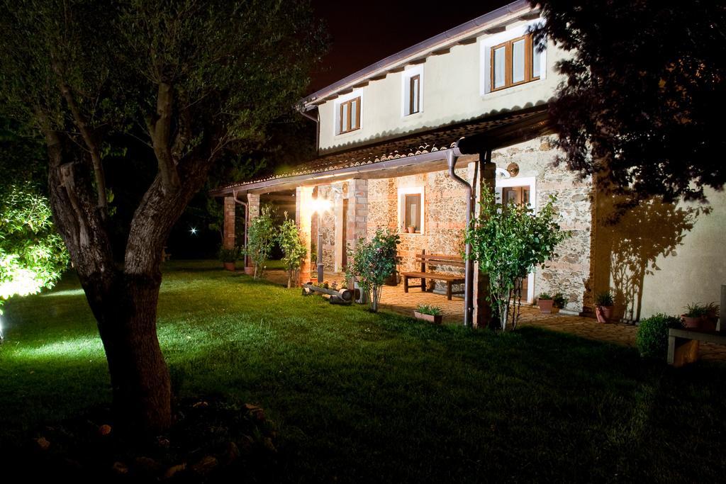 Gasthaus La Rosa Nel Bicchiere Soveria Mannelli Exterior foto